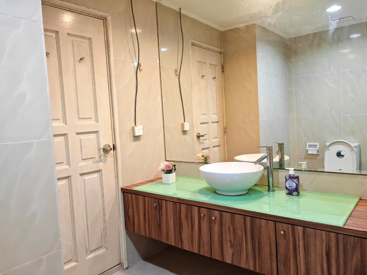 Parkview Serviced Aparthotel *